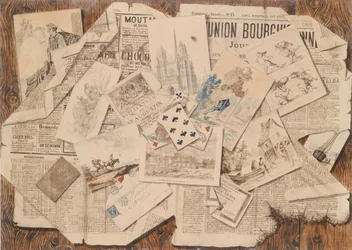 Collage avec aquarelles, cartes à jouer, graphiques et journaux devant un mur en bois